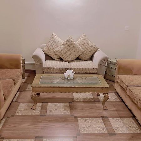 Royal Grace Guest House 伊斯兰堡 外观 照片