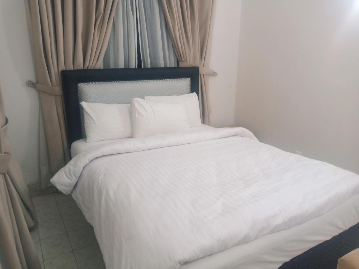 Royal Grace Guest House 伊斯兰堡 外观 照片
