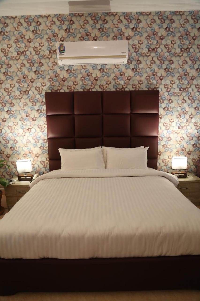 Royal Grace Guest House 伊斯兰堡 外观 照片